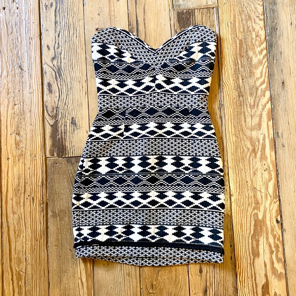 Myne Aztec Strapless Mini